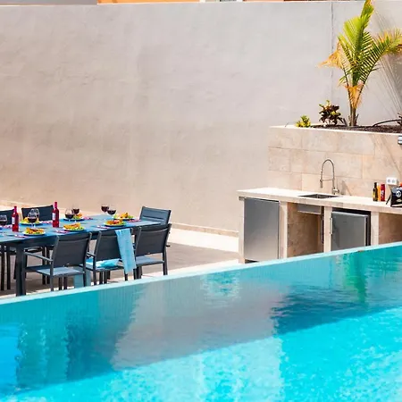 Infinity Almendro, Bbq, Heated Private Swimming Pool! Villa *