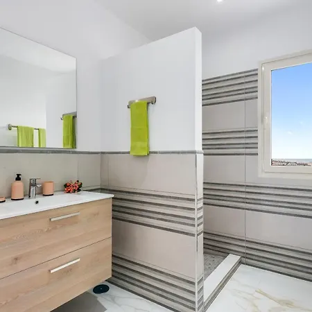 Infinity Almendro, Bbq, Heated Private Swimming Pool! Villa *