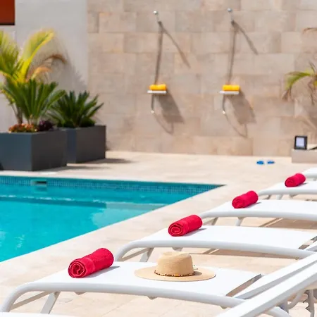 Infinity Almendro, Bbq, Heated Private Swimming Pool! Villa *