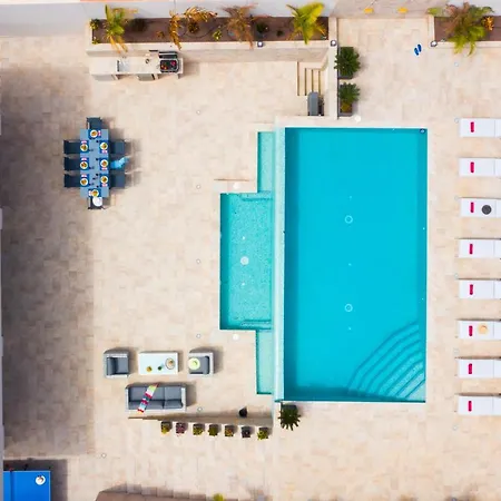 Infinity Almendro, Bbq, Heated Private Swimming Pool! Villa Costa Adeje (Tenerife)